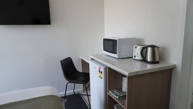 Studio Queen Room