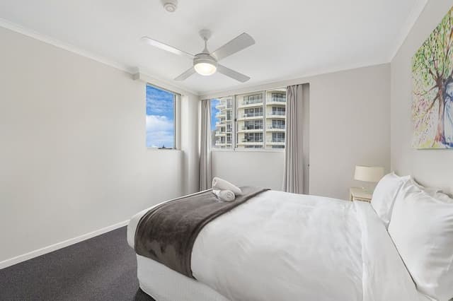 Budget Apartment, 2 Bedrooms, Ocean View