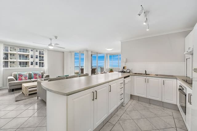 Budget Apartment, 2 Bedrooms, Ocean View