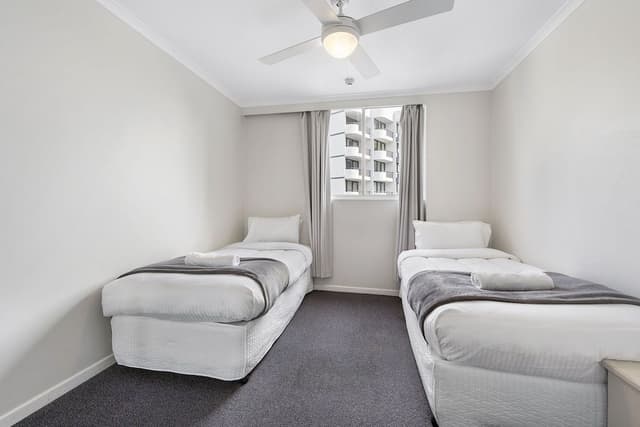 Budget Apartment, 2 Bedrooms, Ocean View