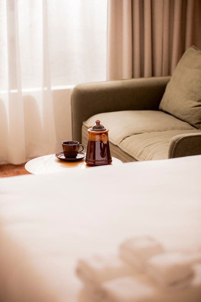 Room (Twin)