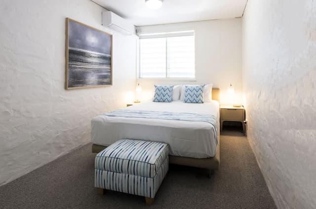 Deluxe Apartment, 1 Bedroom, Partial Ocean View, Beachfront