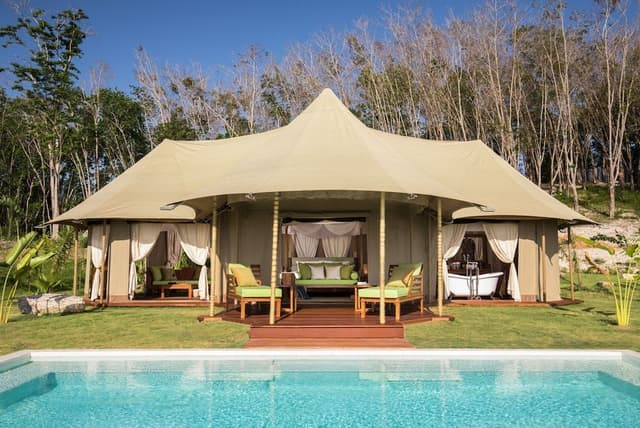 Panorama Tented Pool Villas