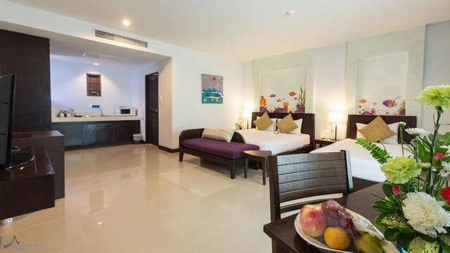 Family Room, 1 Bedroom