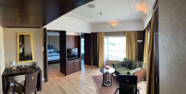 Siam Classic Suite