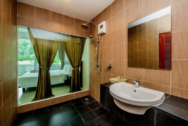 Deluxe Double or Twin Room, Pool View