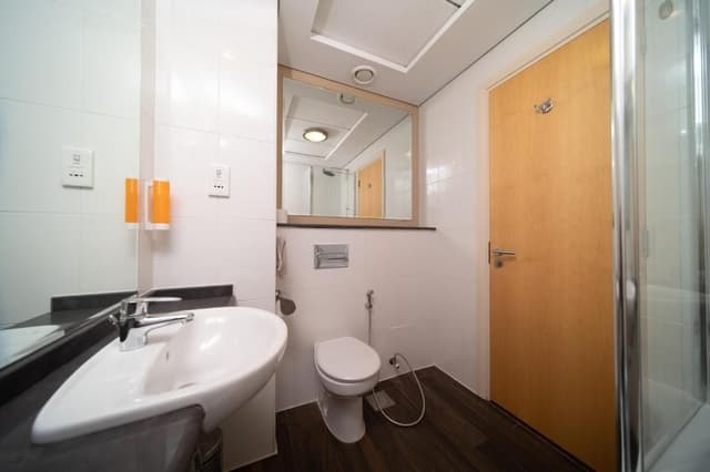 New Style Twin Room -Smoking- Free DXB Airport Shuttle Every 30min to T3&T1