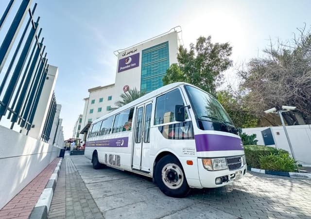 New Style Twin Room -Smoking- Free DXB Airport Shuttle Every 30min to T3&T1