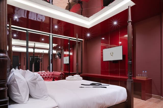 Love Themed Suite