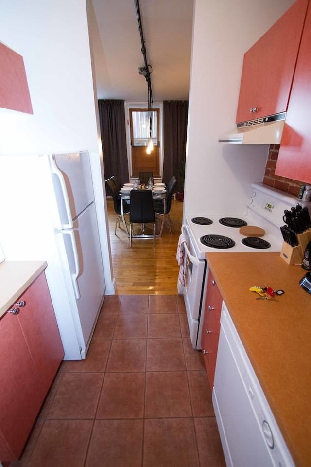 The McGill, 2 Bedrooms