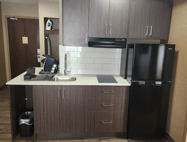 Deluxe Studio Suite