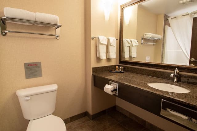 Double Room, 2 Queen Beds