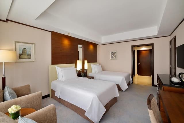 Deluxe Room with Two Twin Beds