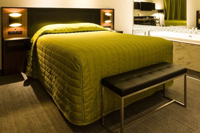Executive Suite, 1 Queen Bed, Hot Tub