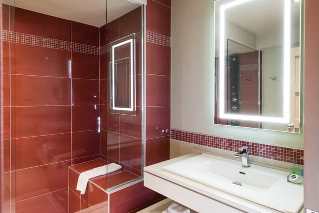Executive Suite, 1 Queen Bed, Hot Tub
