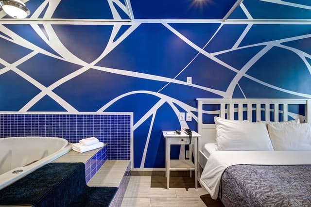 Superior Room, 1 Queen Bed, Non Smoking, Jetted Tub