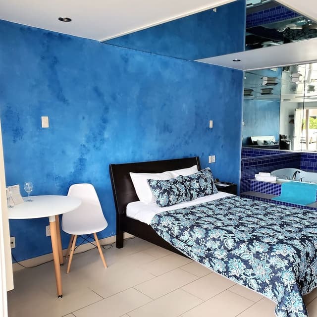 Superior Room, 1 Queen Bed, Non Smoking, Jetted Tub