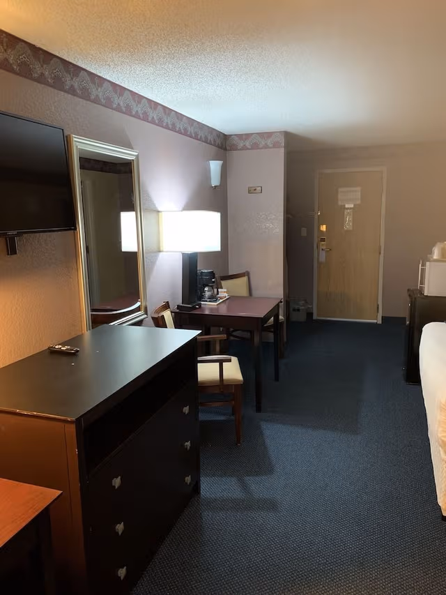 Standard Room, 2 Queen Beds, Non Smoking