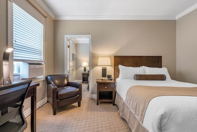 Executive Room, 1 Queen Bed
