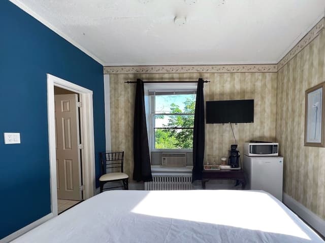 Standard Room (No View, No Balcony)
