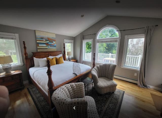 King Room With Balcony