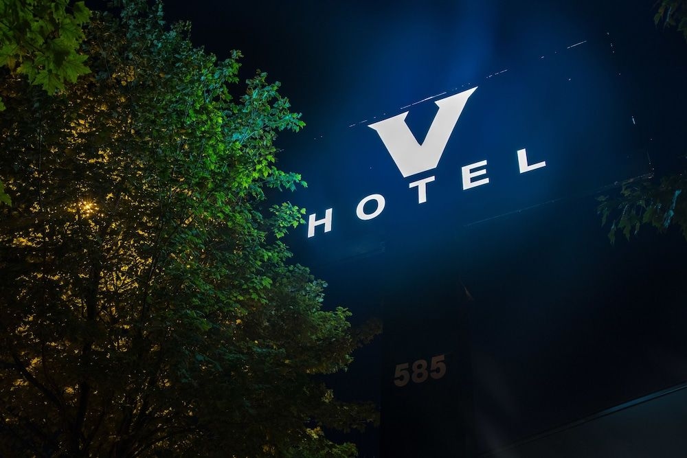 Hotel V0