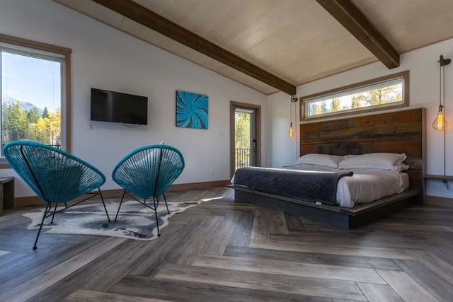 Luxury Room, 1 King Bed, Mountain View (No Breakfast)