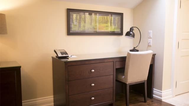 Studio Suite (Adjacent to the Main Building & Stairs Only)
