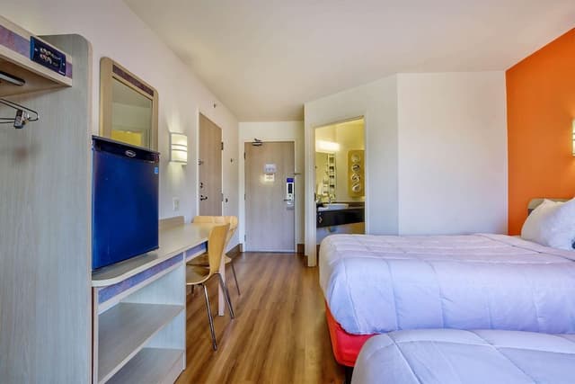 Deluxe Room, 2 Double Beds, Non Smoking, Refrigerator & Microwave