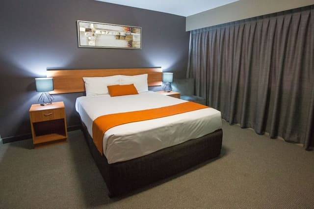 Ground Floor Queen Room