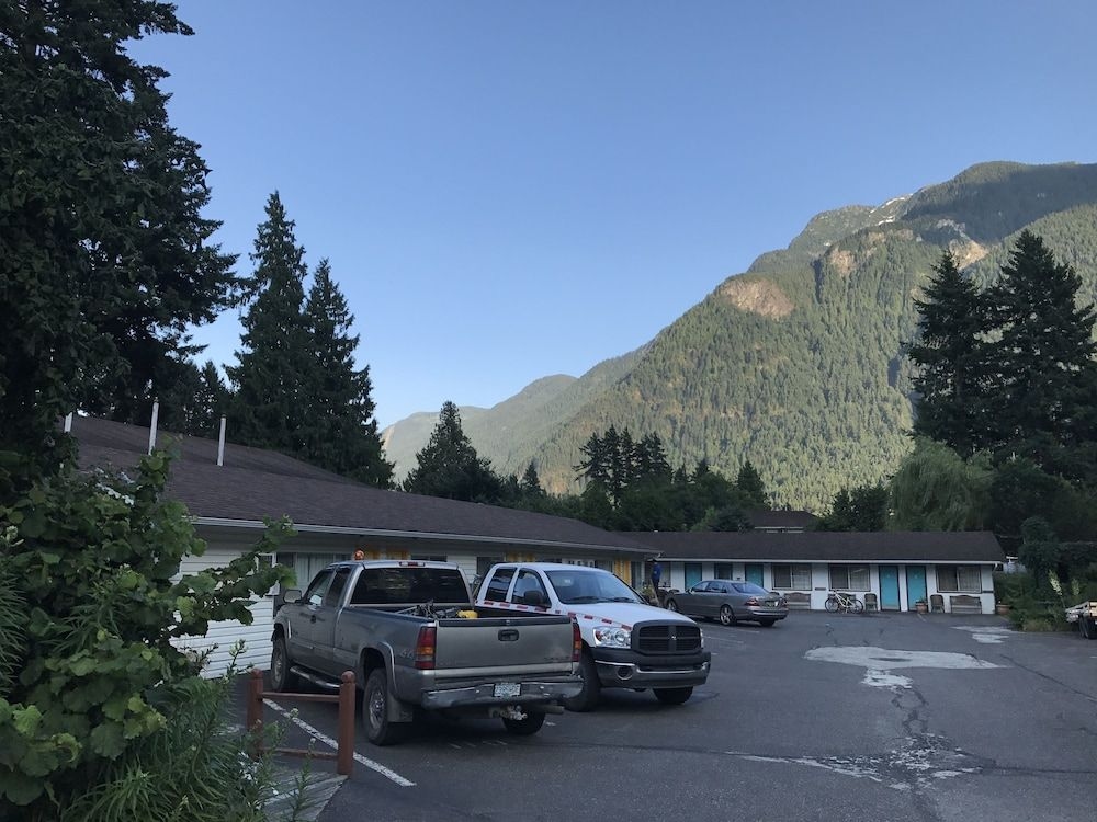 Inn Towne Motel1