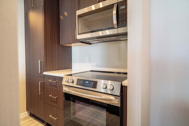 One Bedroom Premium Suite, 1 King Bed, Sofa Bed