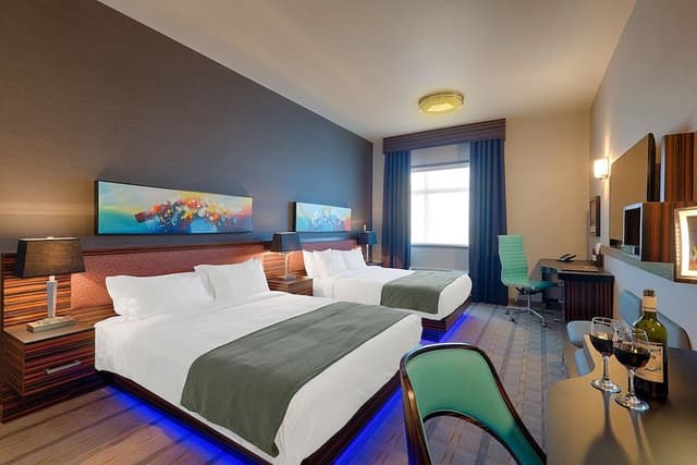 Single Room, 2 Queen Beds