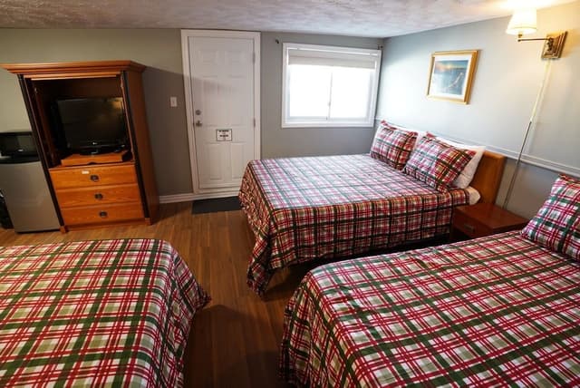 Room, 3 Double Beds