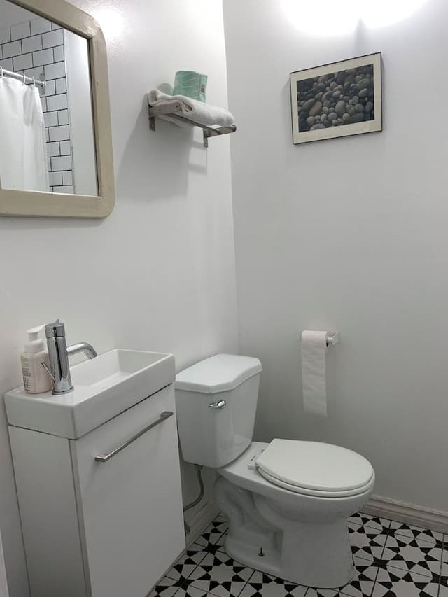 Deluxe Double or Twin Room, Private Bathroom