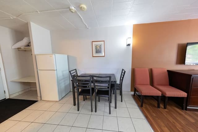 Family Room, Multiple Beds, Private Bathroom