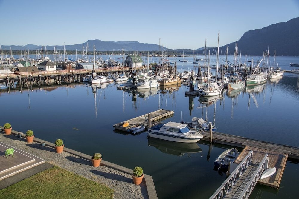 Oceanfront Suites at Cowichan Bay1