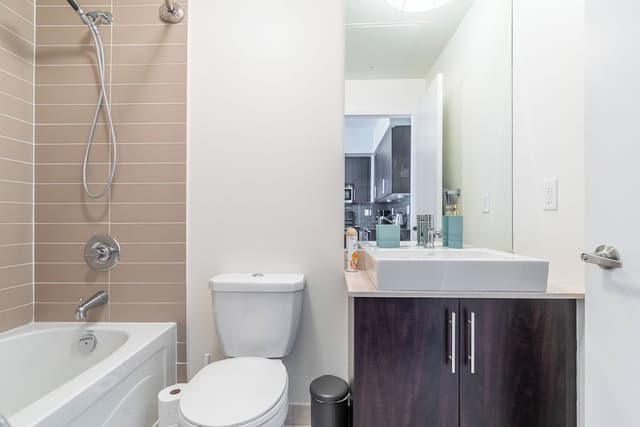 Luxury Apartment, 1 Bedroom, Kitchen, City View