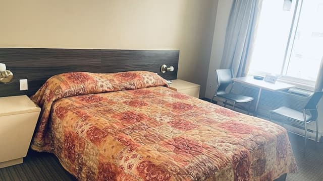 Premium Room, 1 Queen Bed, Non Smoking