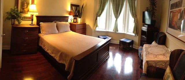 Deluxe Double Room, Ensuite, City View (The West Wing)