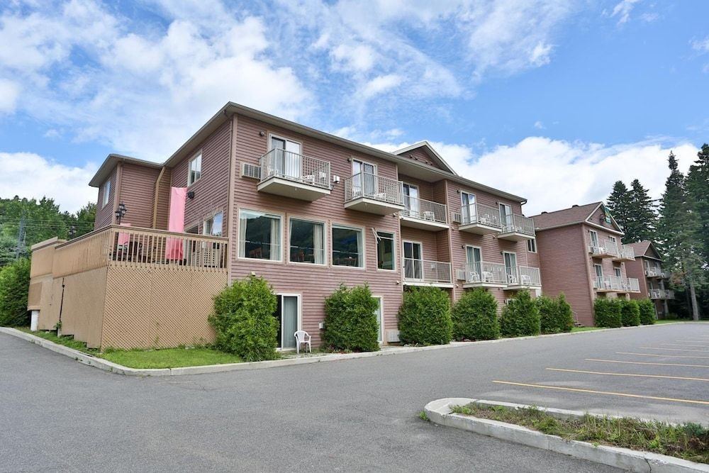 Quality Inn & Suites Le Versailles0
