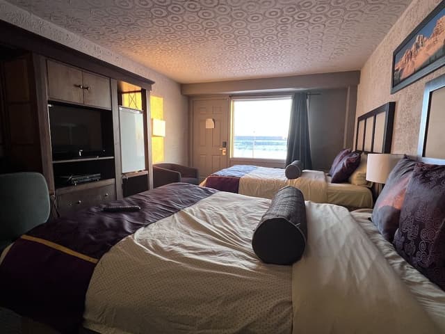 Standard, Two Double Beds