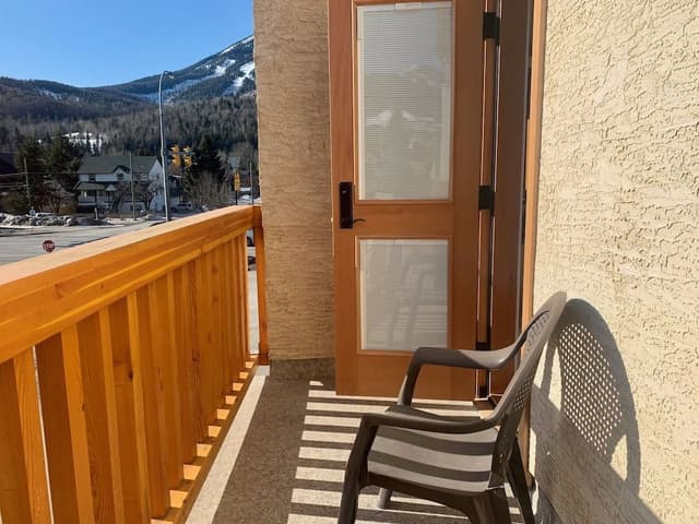 Deluxe Room, 2 Queen Beds, Balcony (No Pets)