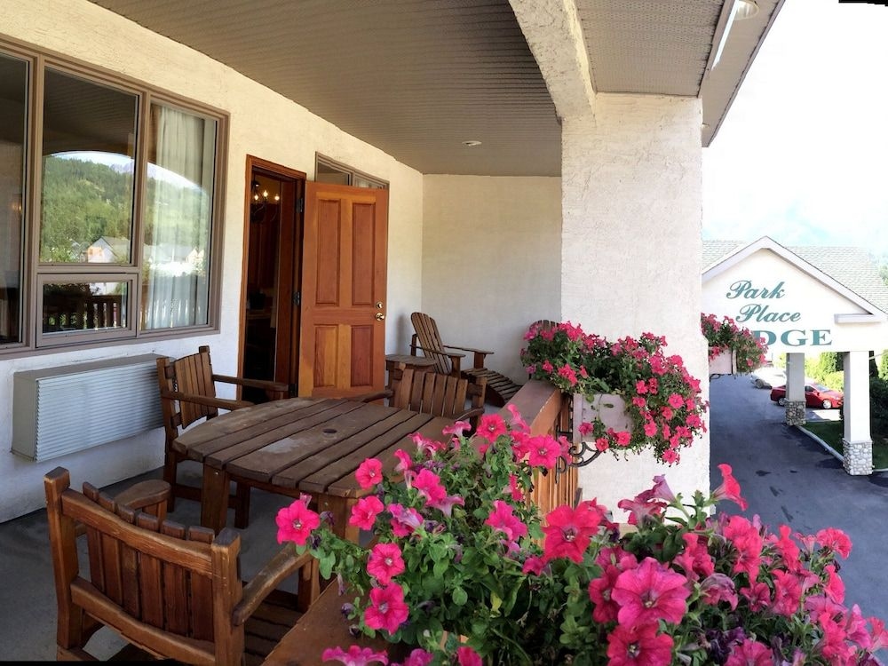 PARK PLACE LODGE0