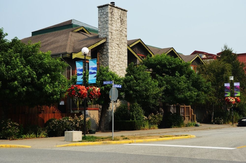 Howe Sound Inn & Brewing Company1