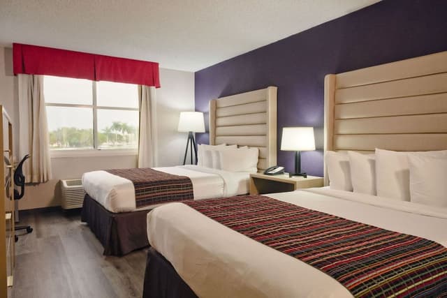 Room, 2 Queen Beds