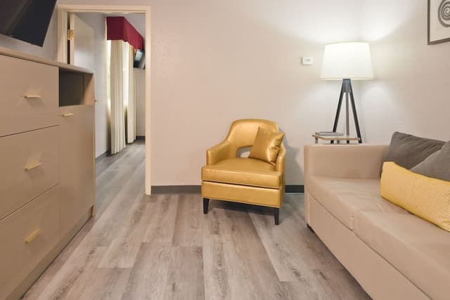 Studio Suite, 1 King Bed
