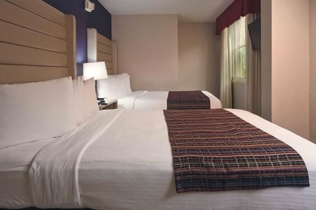Room, 2 Queen Beds