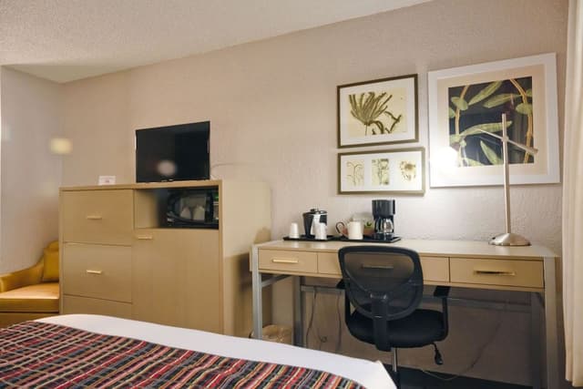Room, 2 Queen Beds