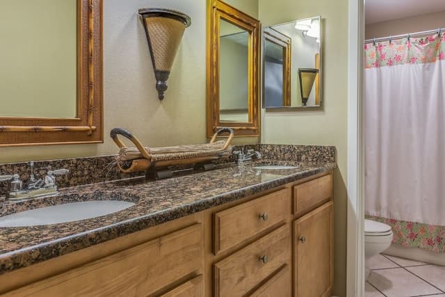 Condo, 2 Bedrooms, 2 Bathrooms, Sea Facing